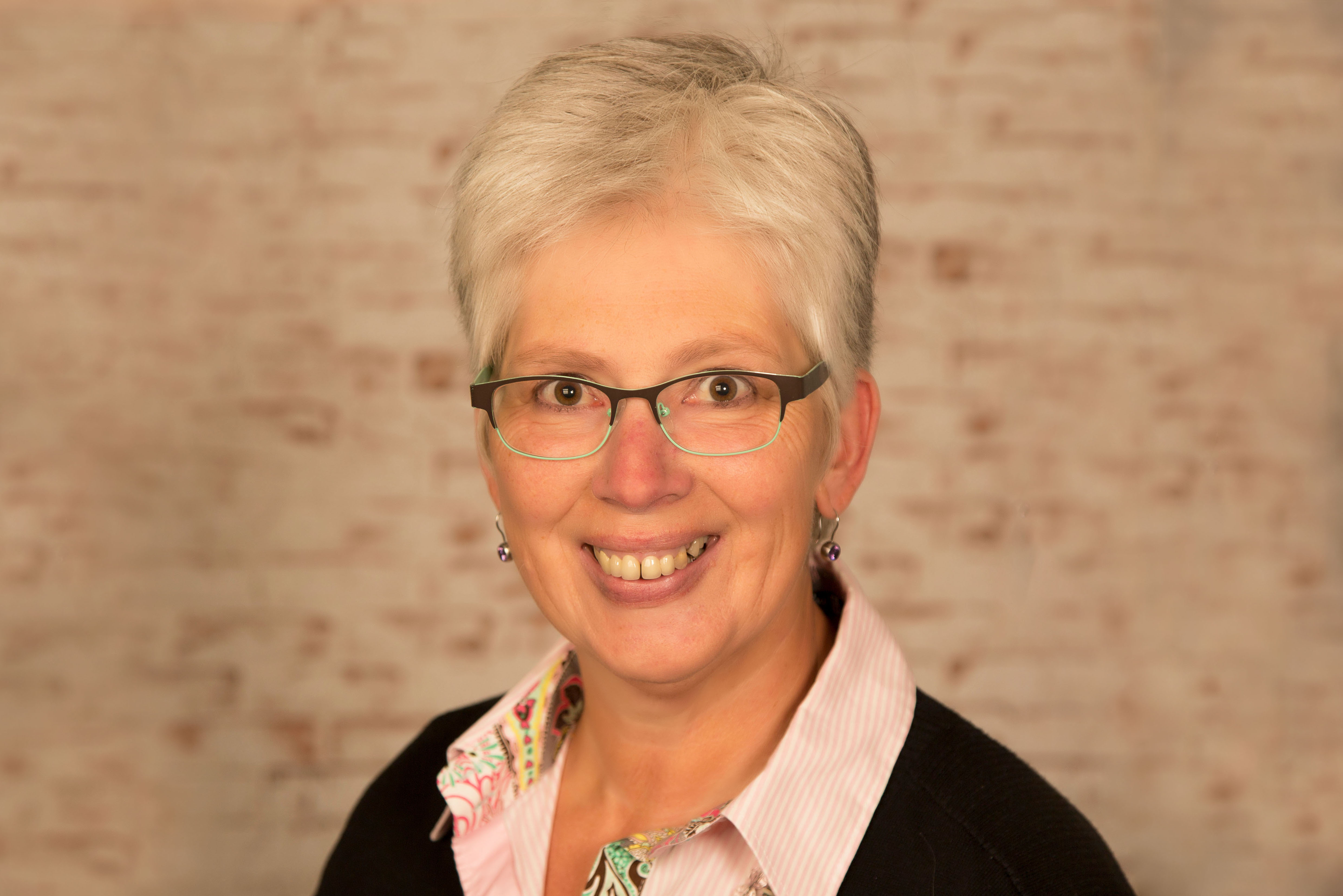Jutta Schmitt-Teiwes, Teilnehmerin der Grundausbildung zum freien Lektor bei und mit Evgenij Unker.